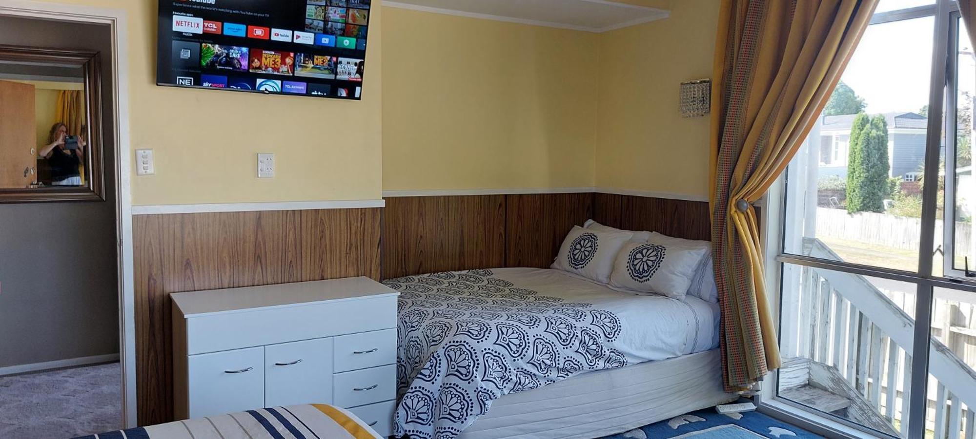Bed And Breakfast Happy Home Taupo Accommodation Exterior foto