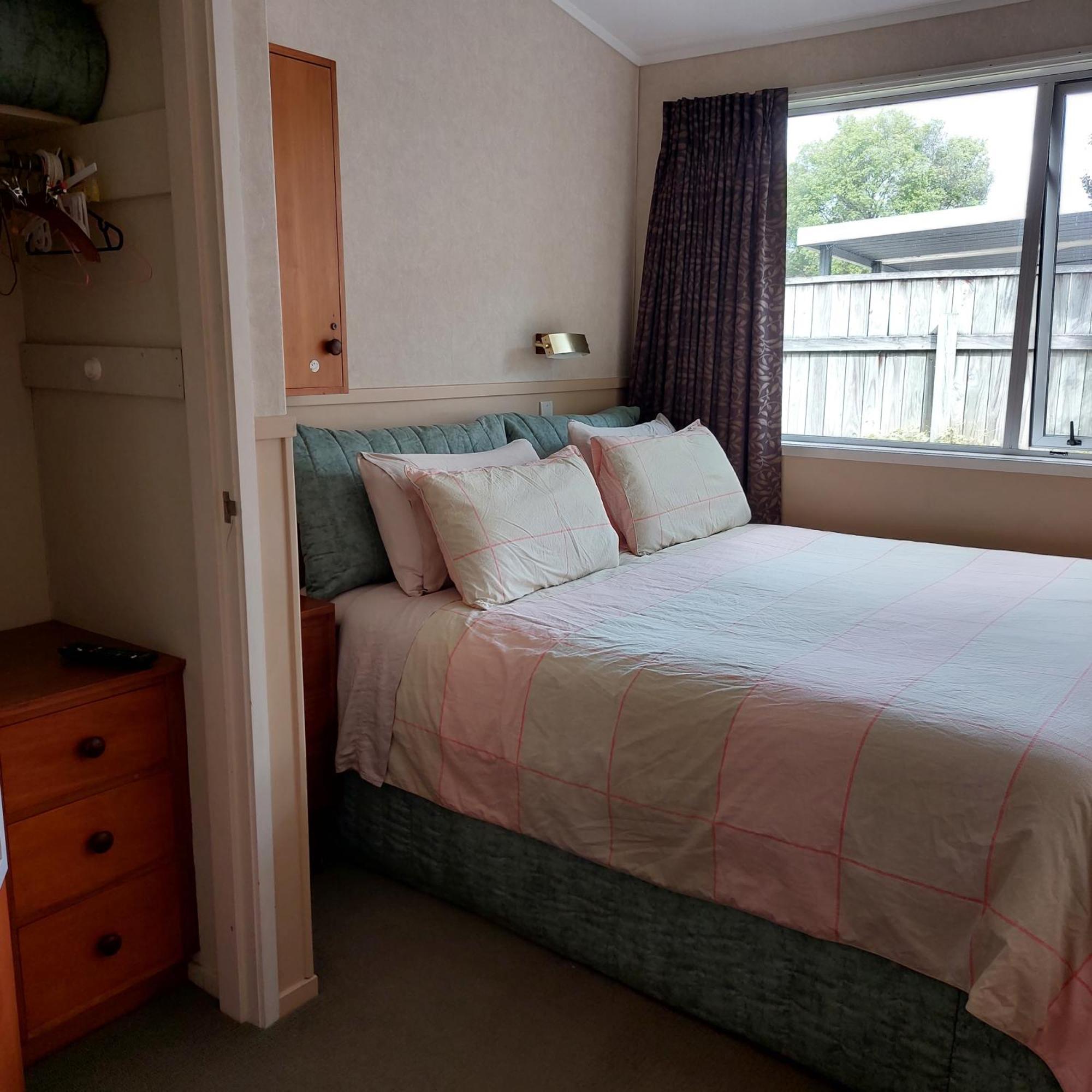 Bed And Breakfast Happy Home Taupo Accommodation Exterior foto