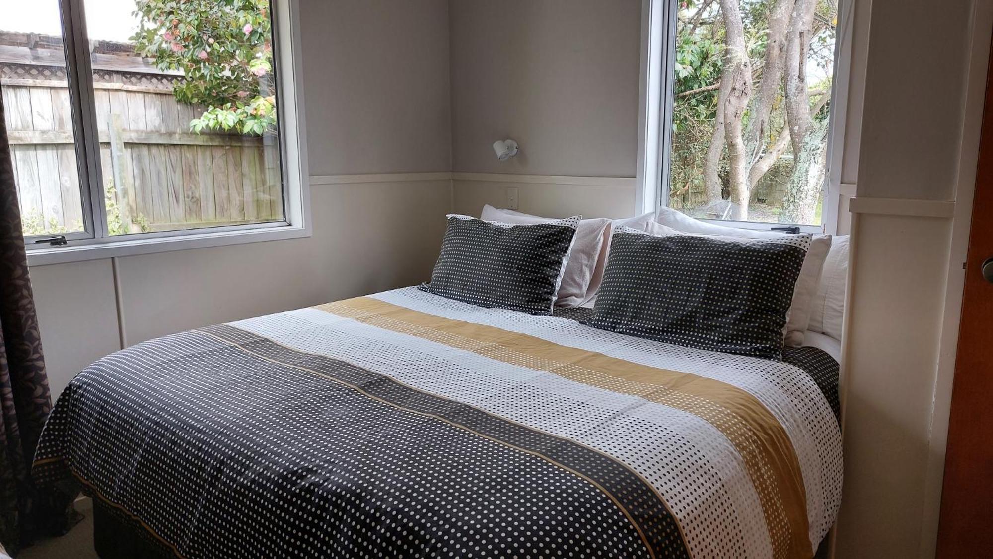 Bed And Breakfast Happy Home Taupo Accommodation Exterior foto