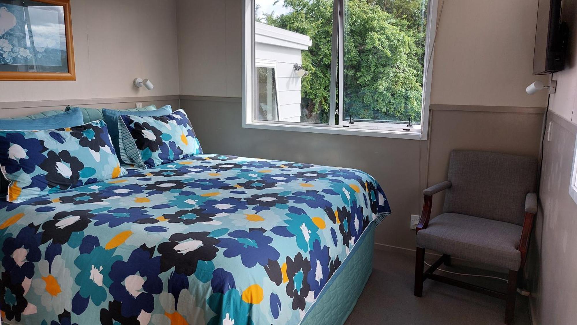 Bed And Breakfast Happy Home Taupo Accommodation Exterior foto