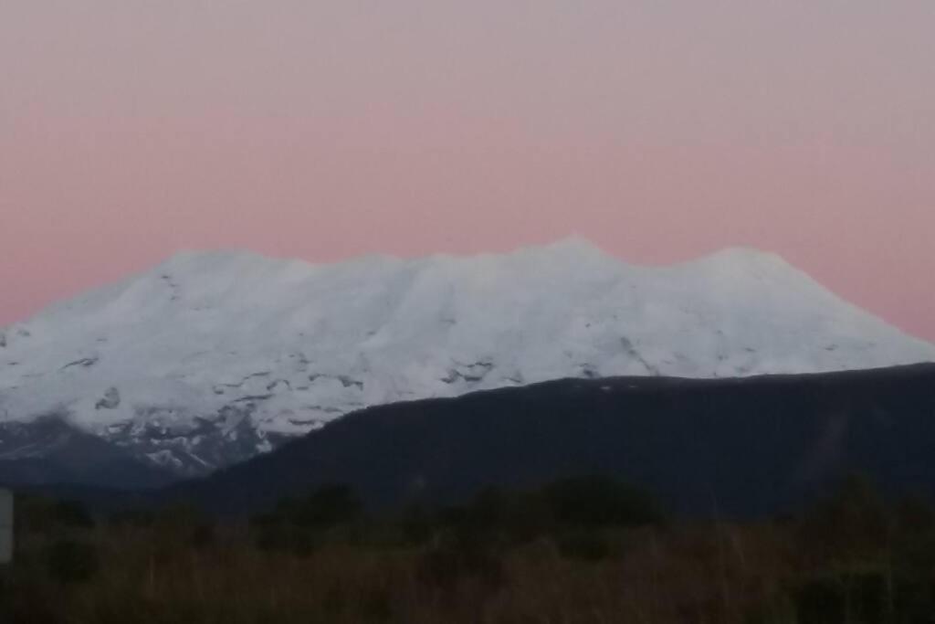 Bed And Breakfast Happy Home Taupo Accommodation Exterior foto