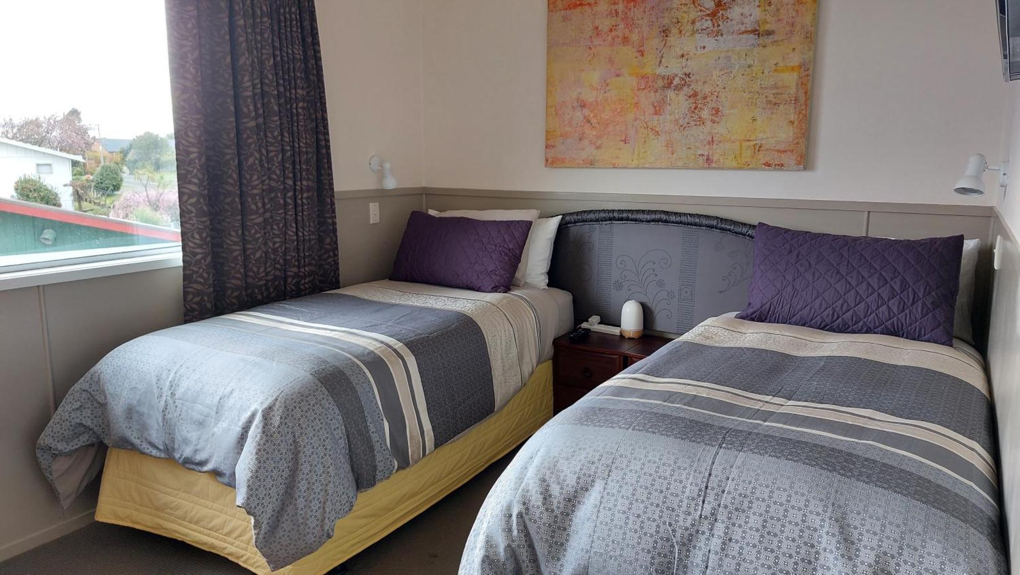 Bed And Breakfast Happy Home Taupo Accommodation Exterior foto